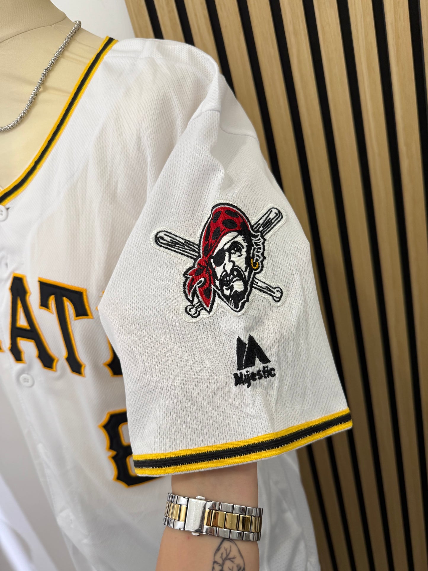 Majestic “Pittsburgh Pirates #8” Flex Base Jersey – Bianco – MLB Authentic Collection