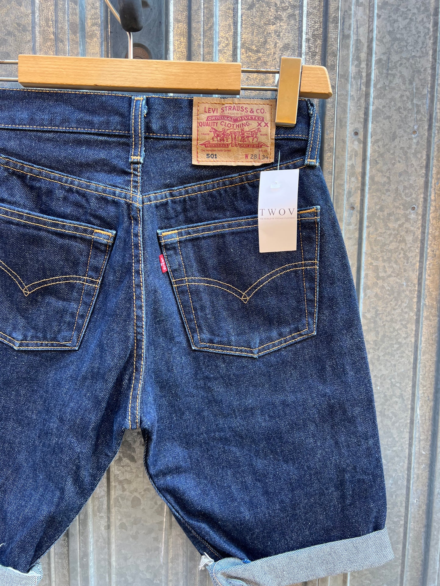 Short Levi’s 501 W28