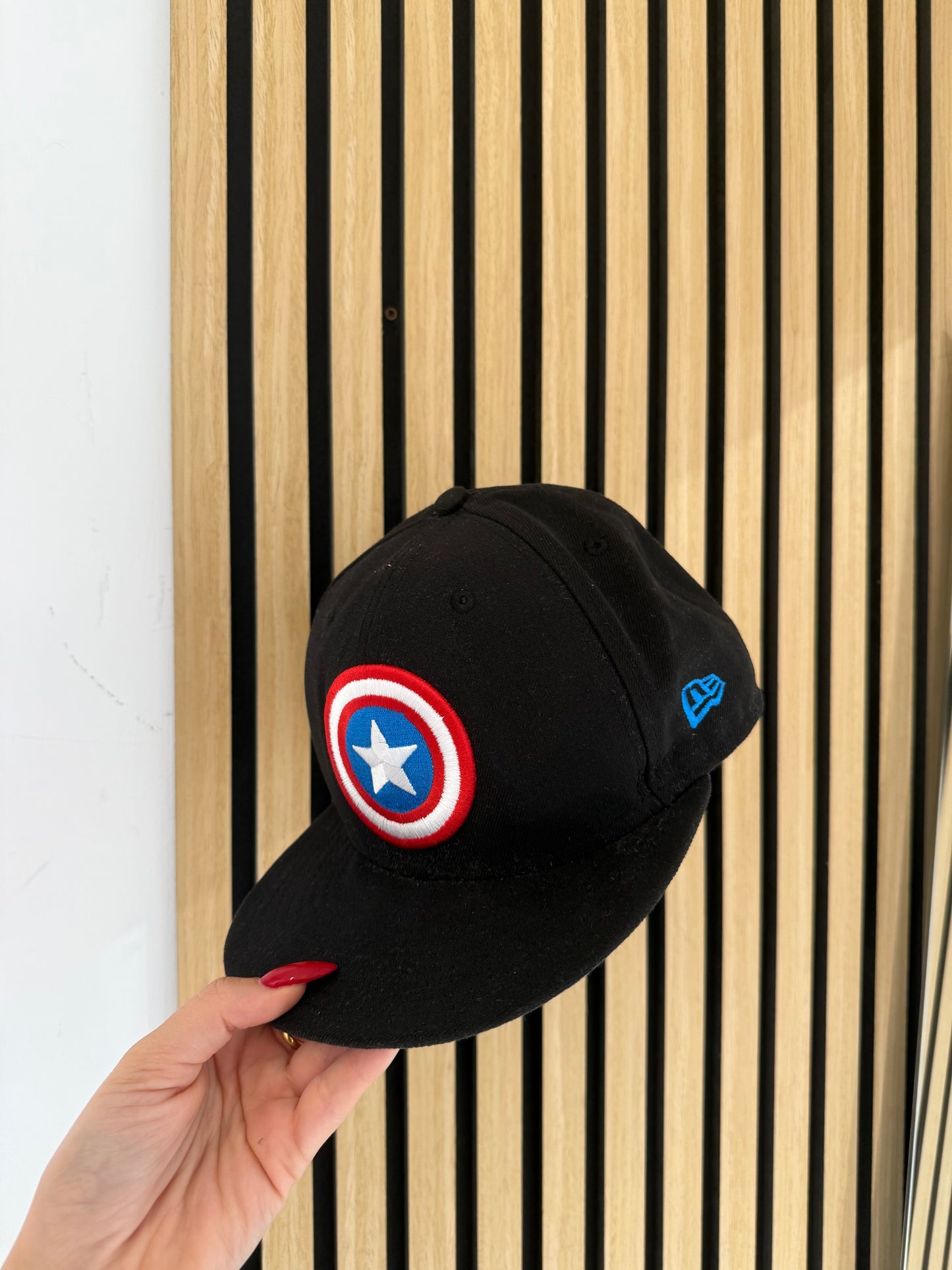 Cappello Marvel taglia 7