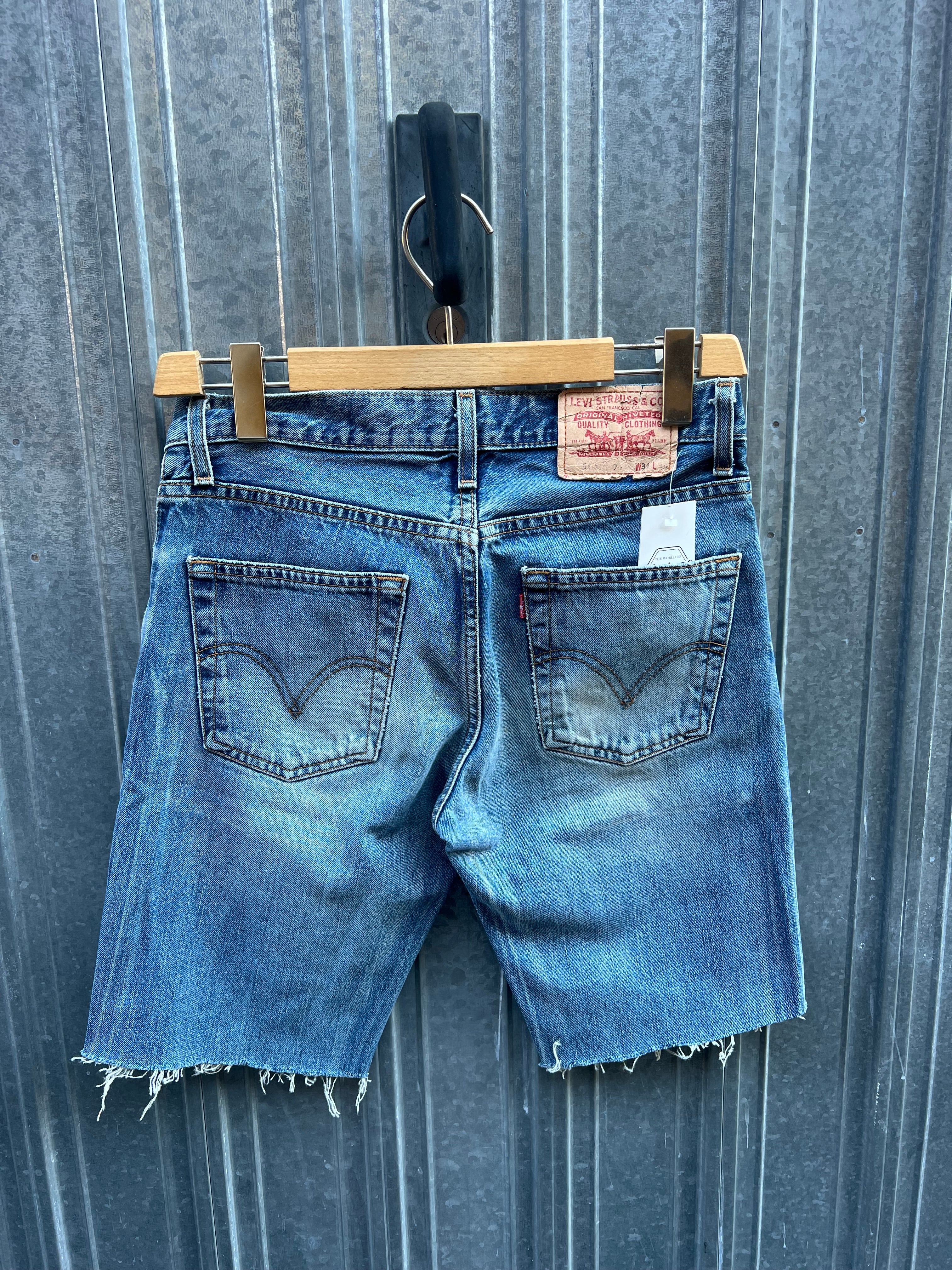 Short Levi’s 513 W31