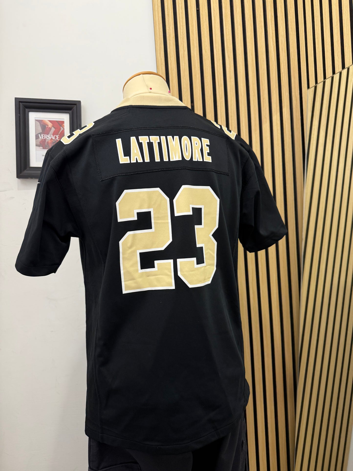 ⚜️ Maglia NFL Nike “Game Jersey” – New Orleans Saints #23