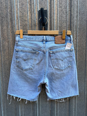 Short Levi’s 501 W32