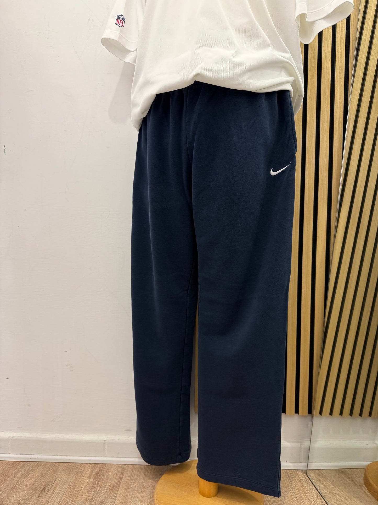 Pantalone tuta Nike unisex blu navi ￼