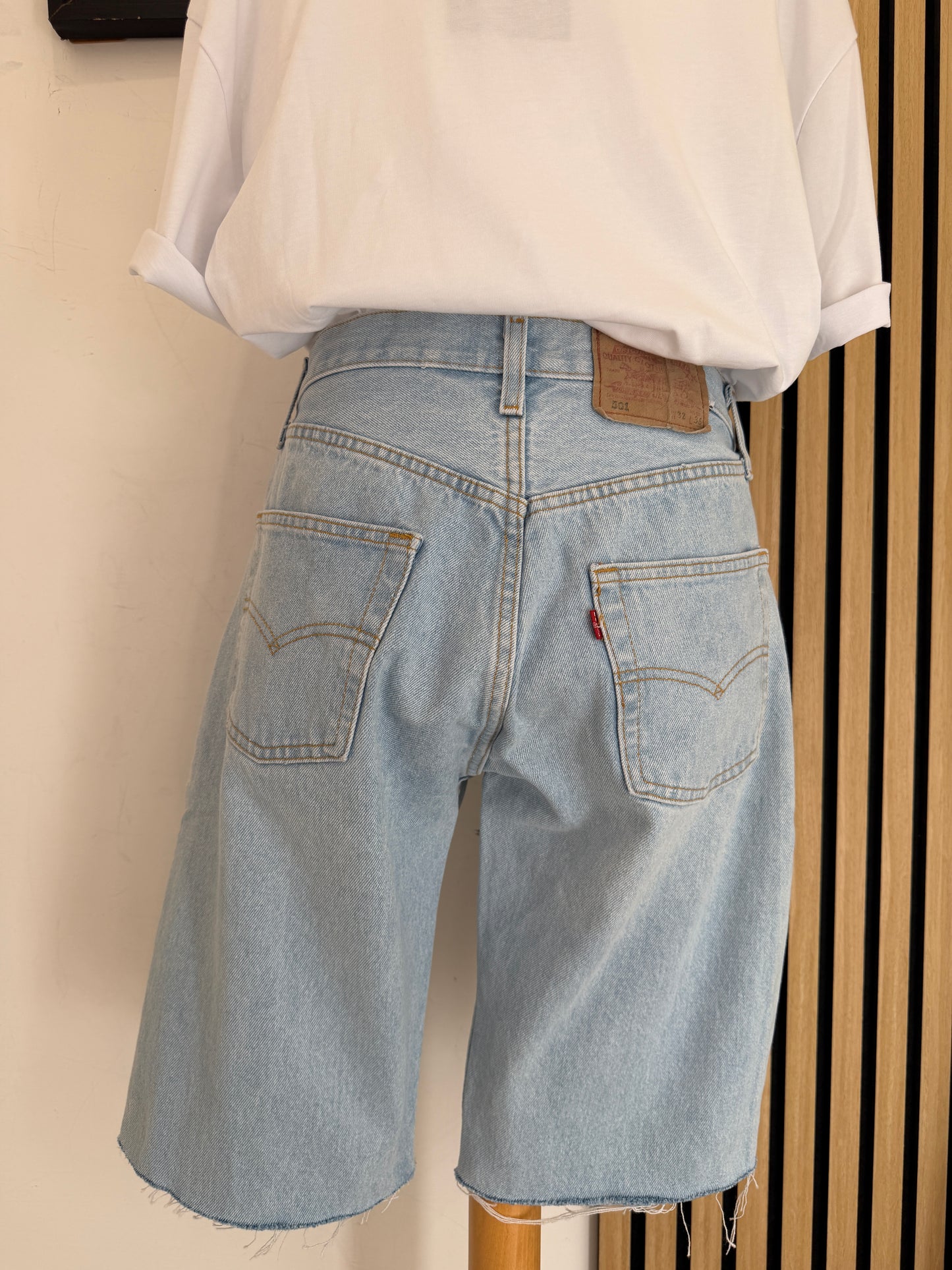 Bermuda Capri in Denim Levi's® 512™ Slim Fit Vintage 42IT