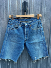 Short Levi’s 501 W31