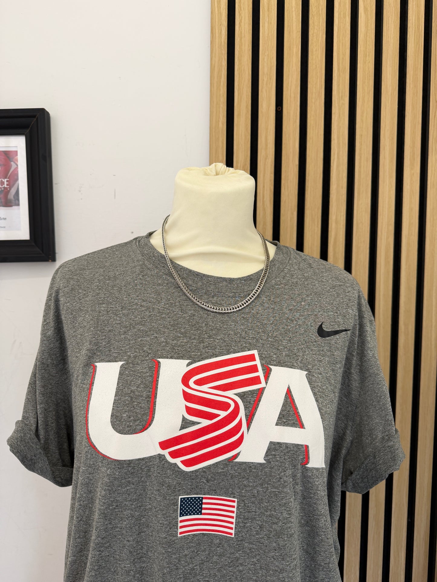 T-Shirt Nike "The Nike Tee" DRI-FIT USA