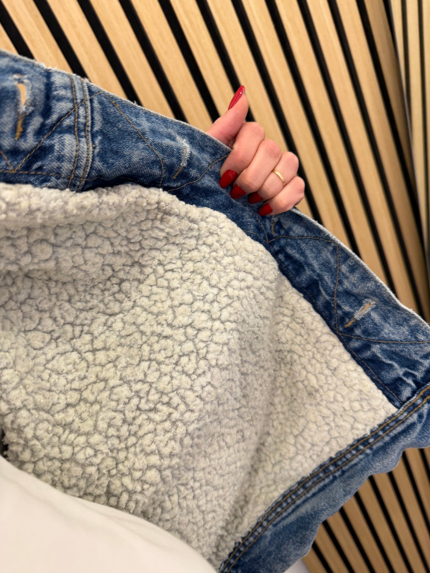 Wrangler Sport — Giacca di Jeans Imbottita in Sherpa | Unisex Vintage