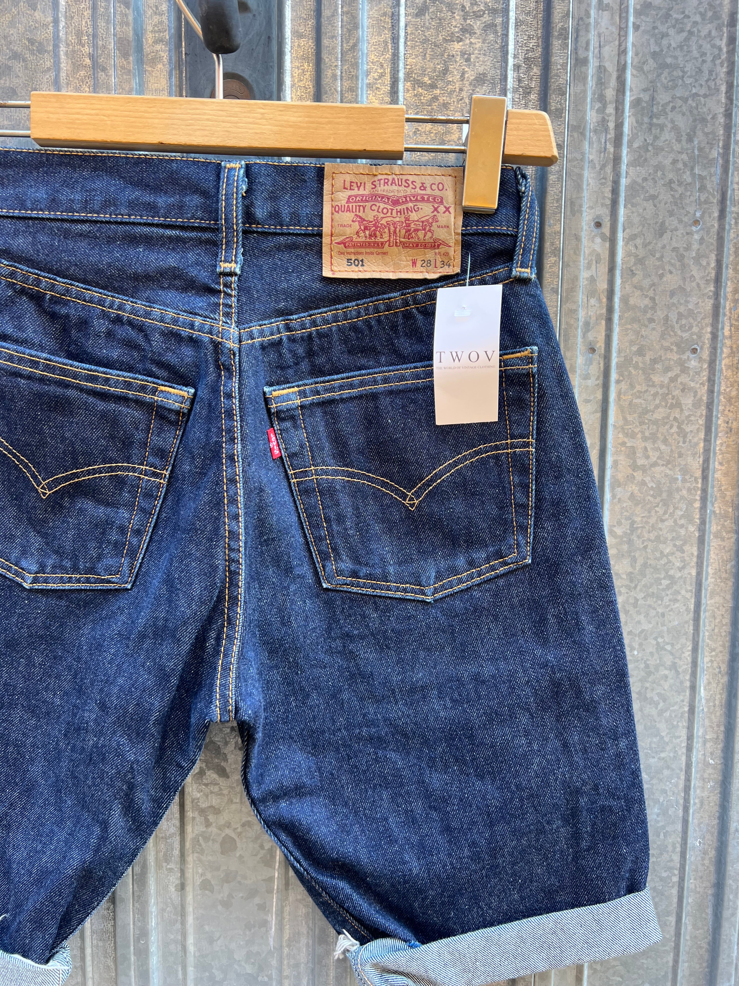 Short Levi’s 501 W28