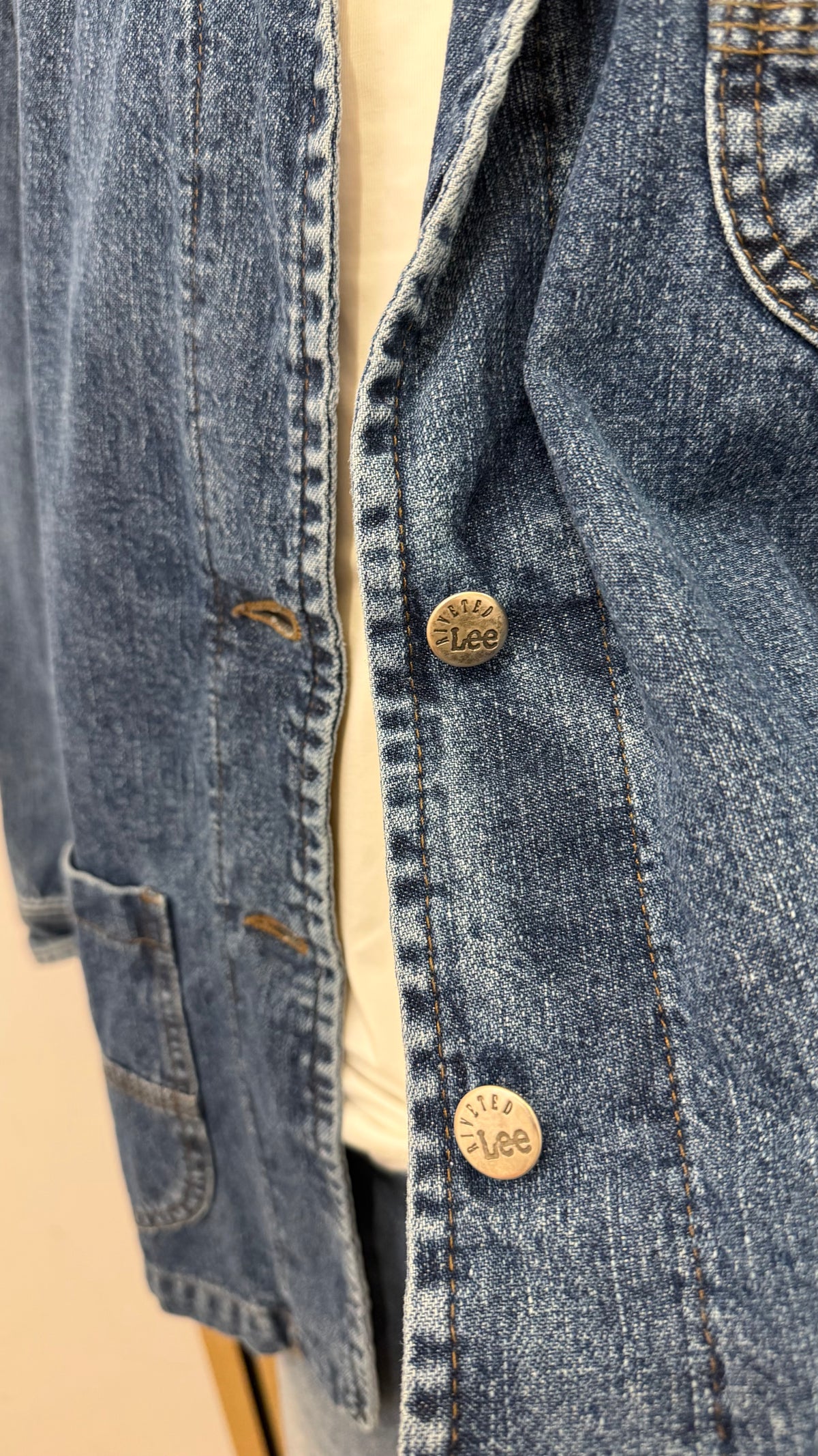 Giacca in Denim Lee con Colletto in Velluto