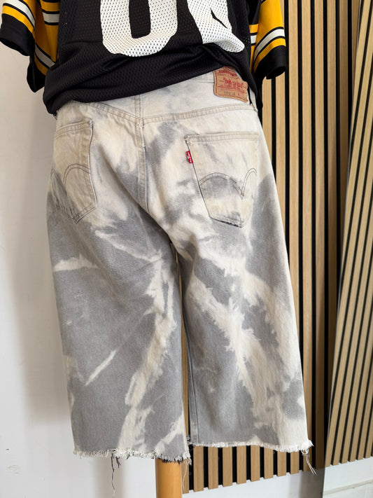 Bermuda Levi's 501 Custom Tie-Dye Vintage