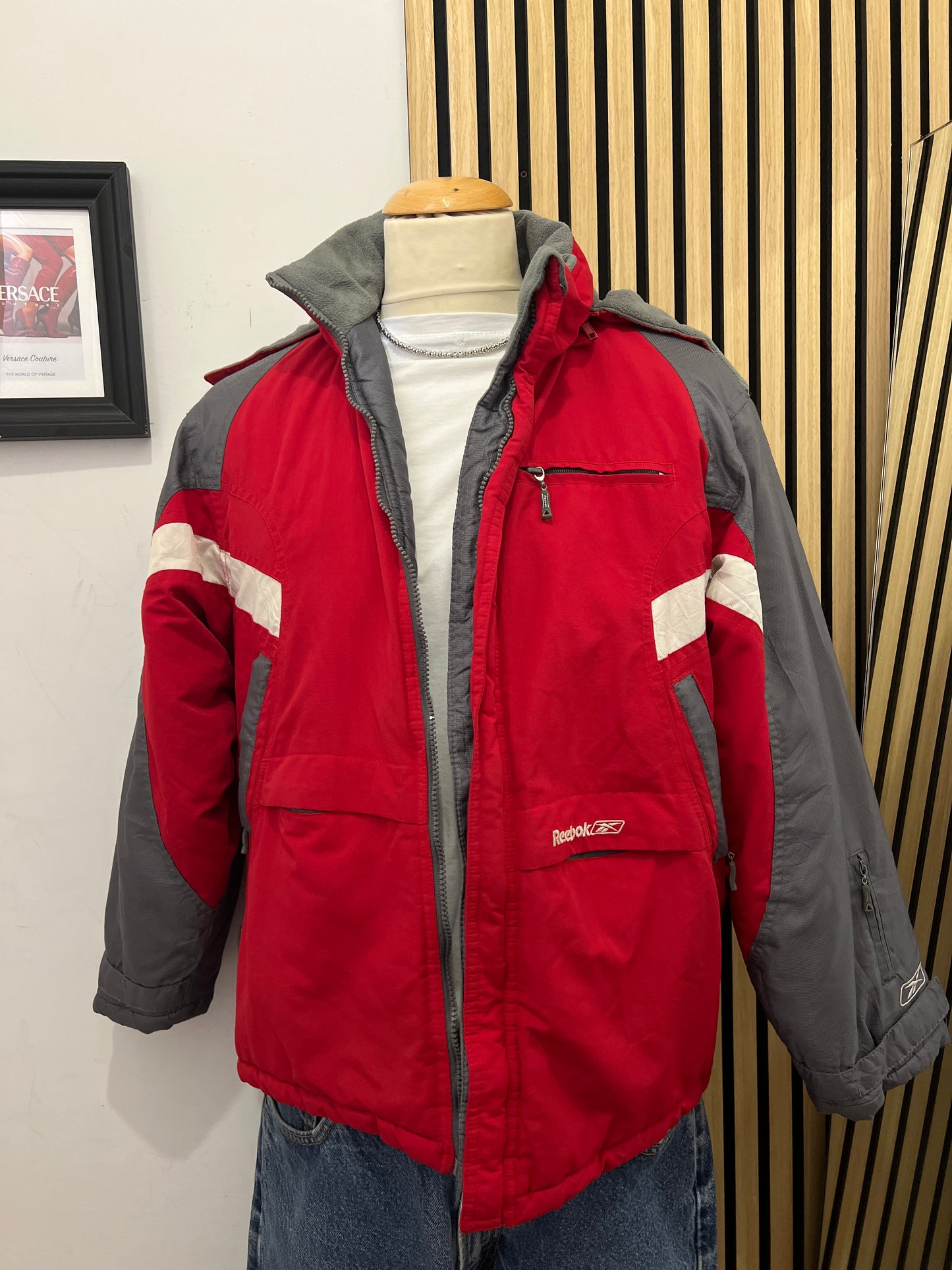 Giacca Reebok Vintage Imbottita con Cappuccio – Rosso/Grigio