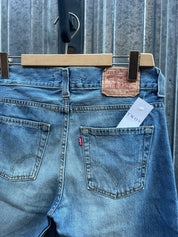 Short Levi’s 506 W30