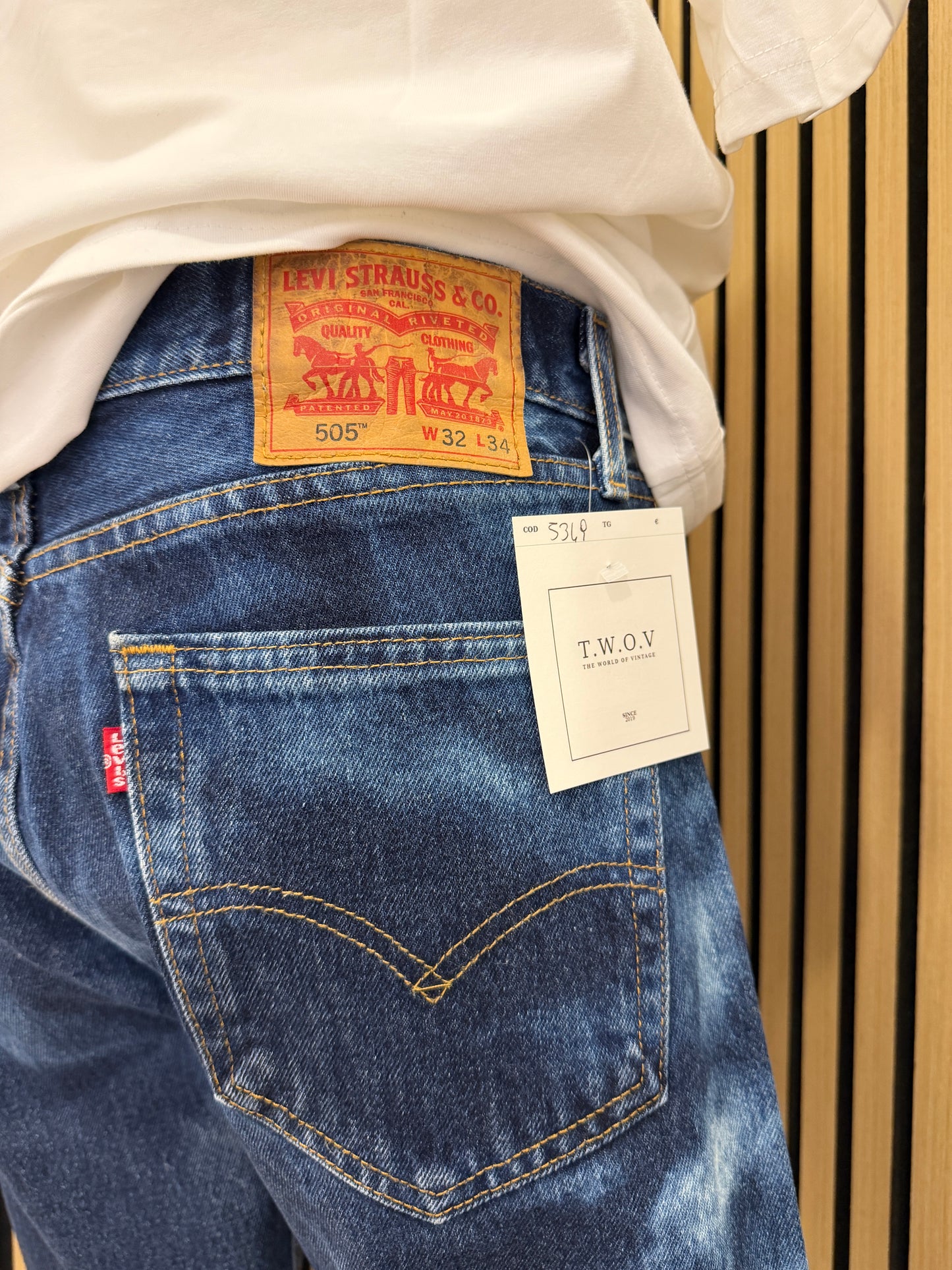 Bermuda in Denim Vintage Levi's 505 tg.44 ita