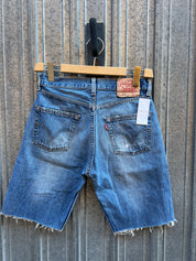 Short Levi’s 501 W29