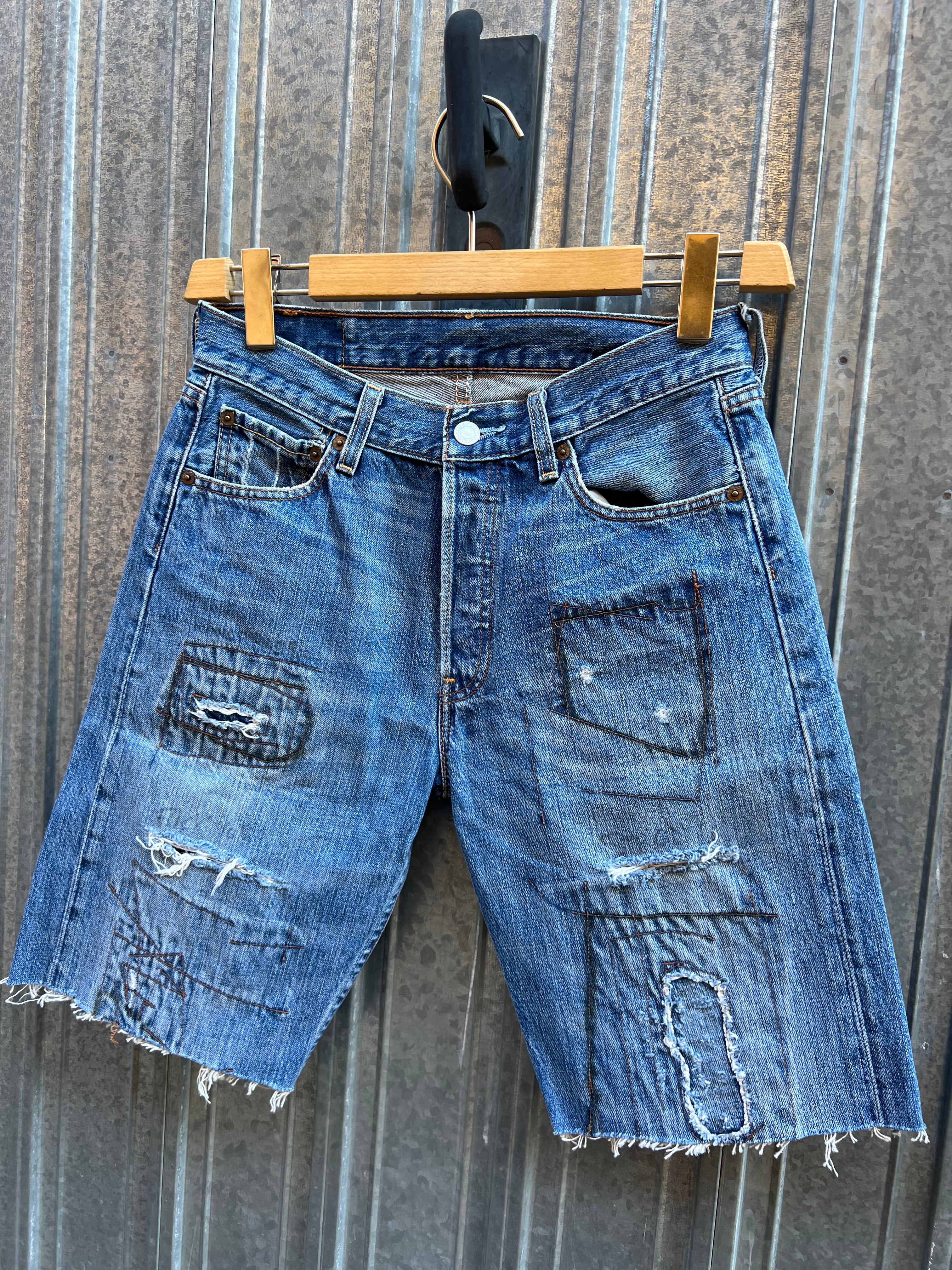 Short Levi’s 501 W29