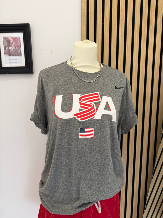 T-Shirt Nike "The Nike Tee" DRI-FIT USA