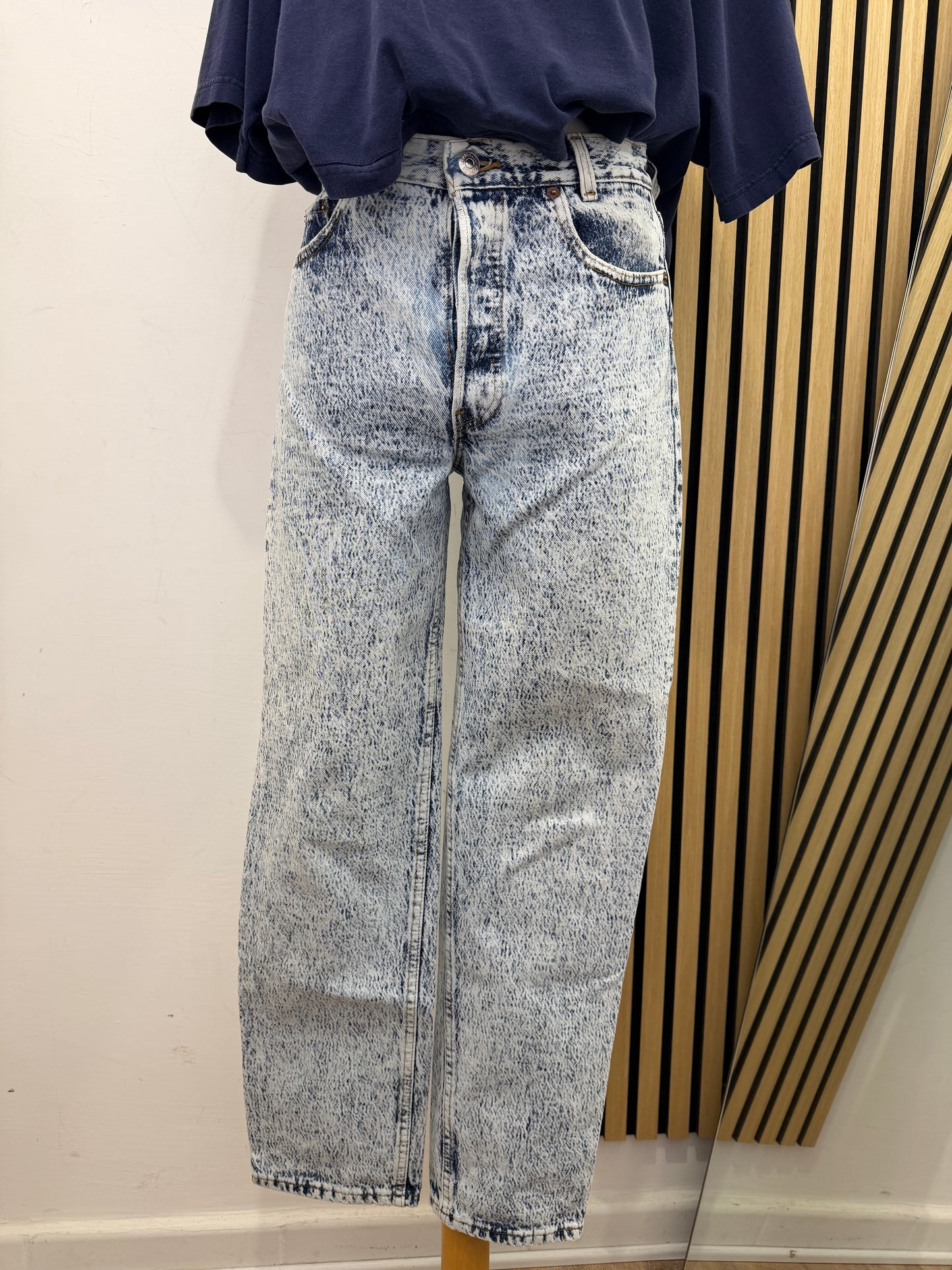 Jeans Levi's 701 Vintage Custom — Acid Wash con tasche spostate