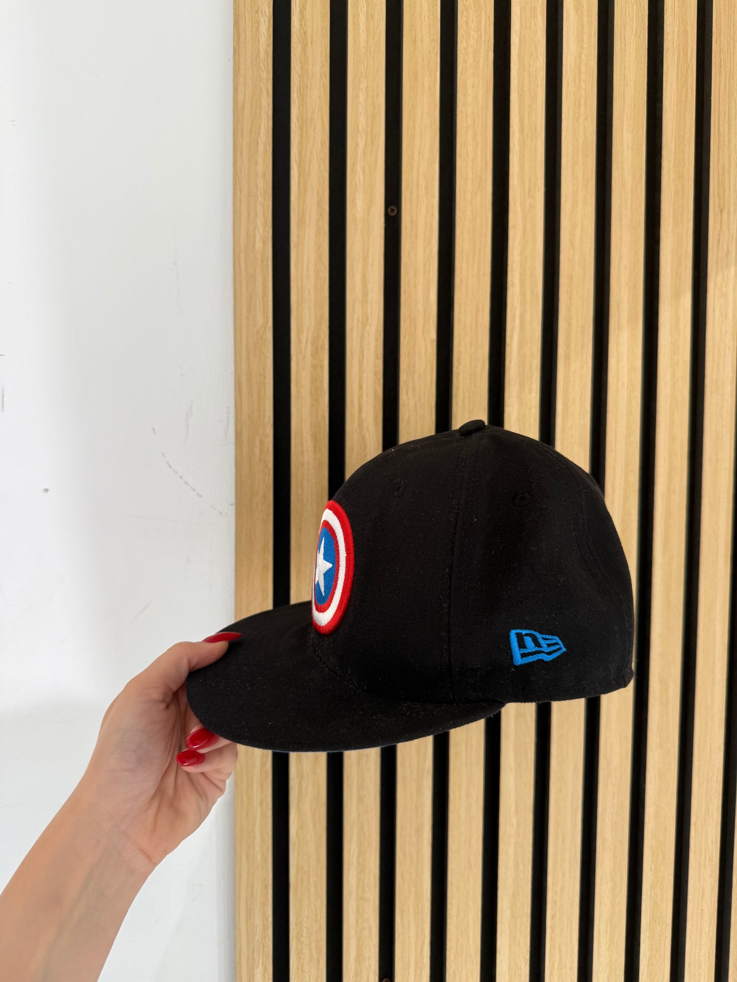 Cappello Marvel taglia 7