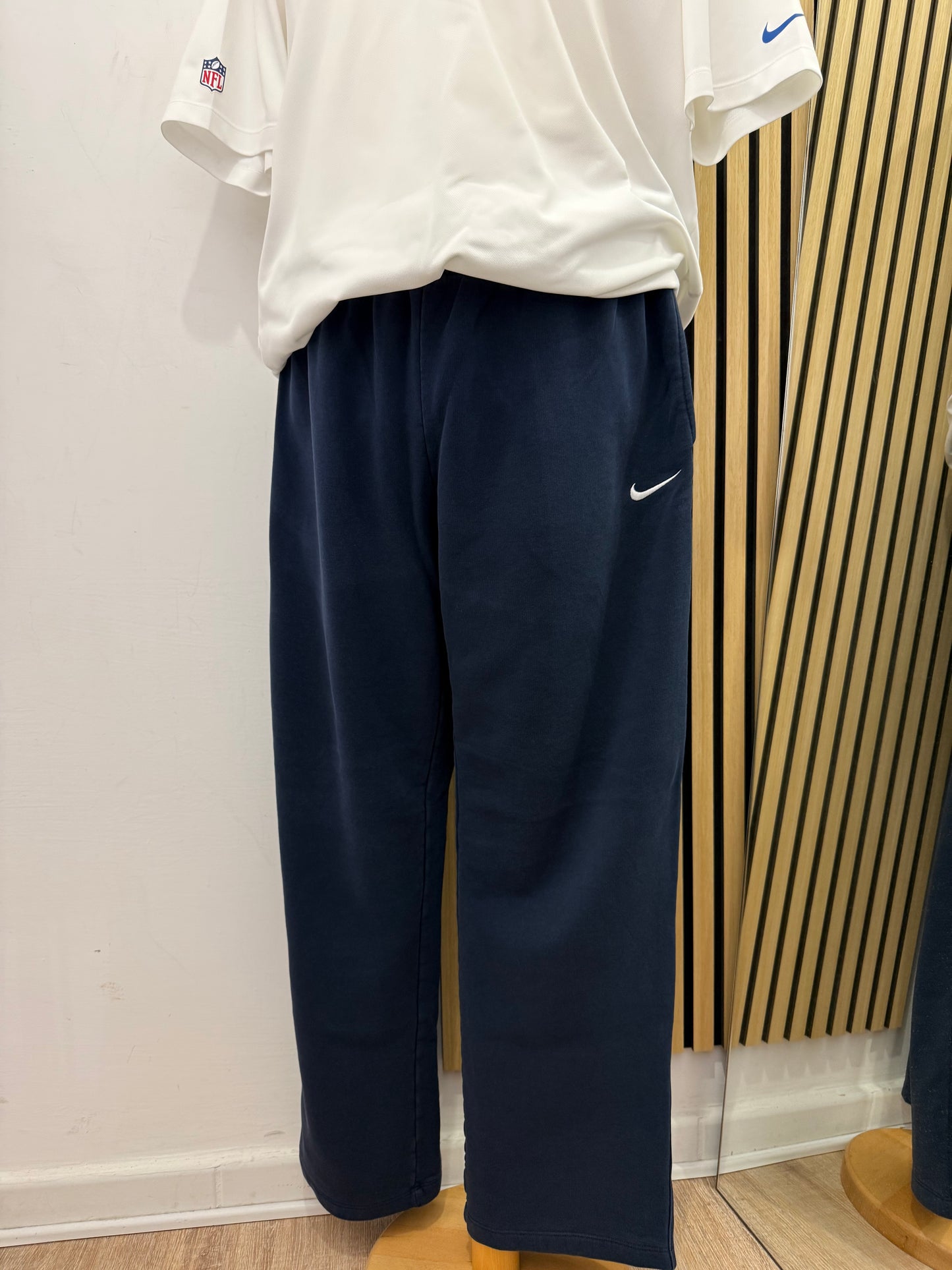 Pantalone tuta Nike unisex blu navi ￼