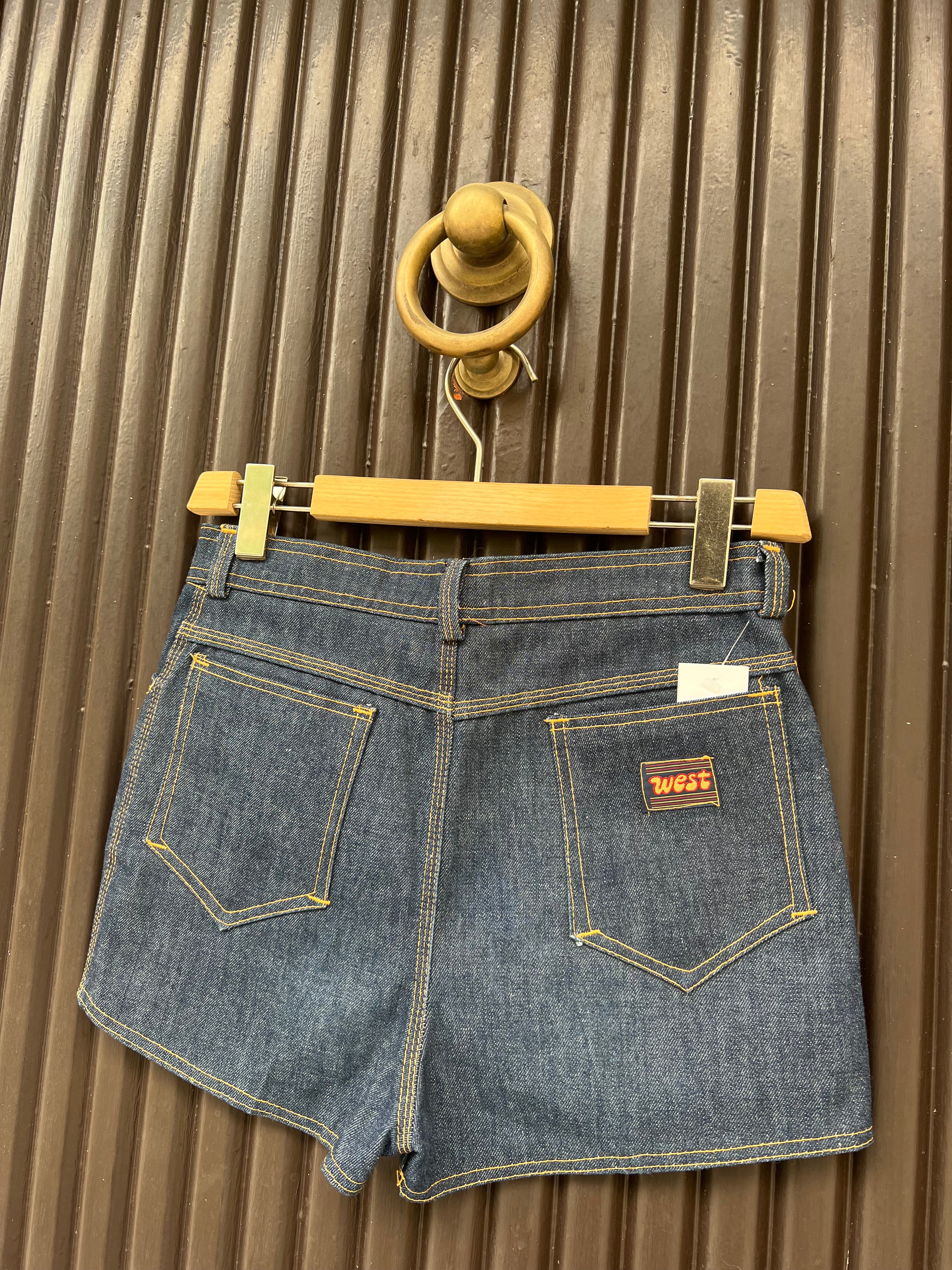 Short vintage