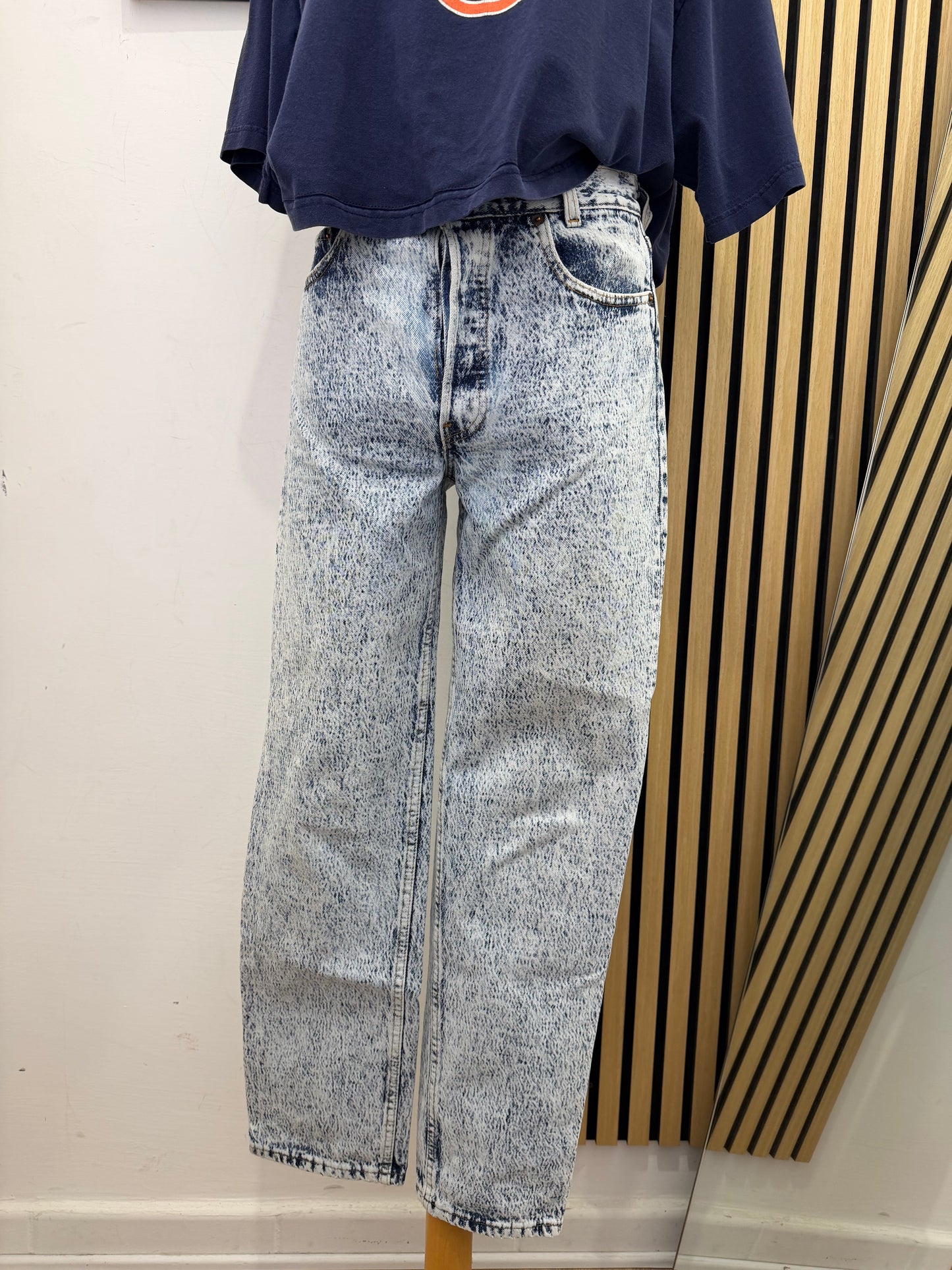 Jeans Levi's 701 Vintage Custom — Acid Wash con tasche spostate