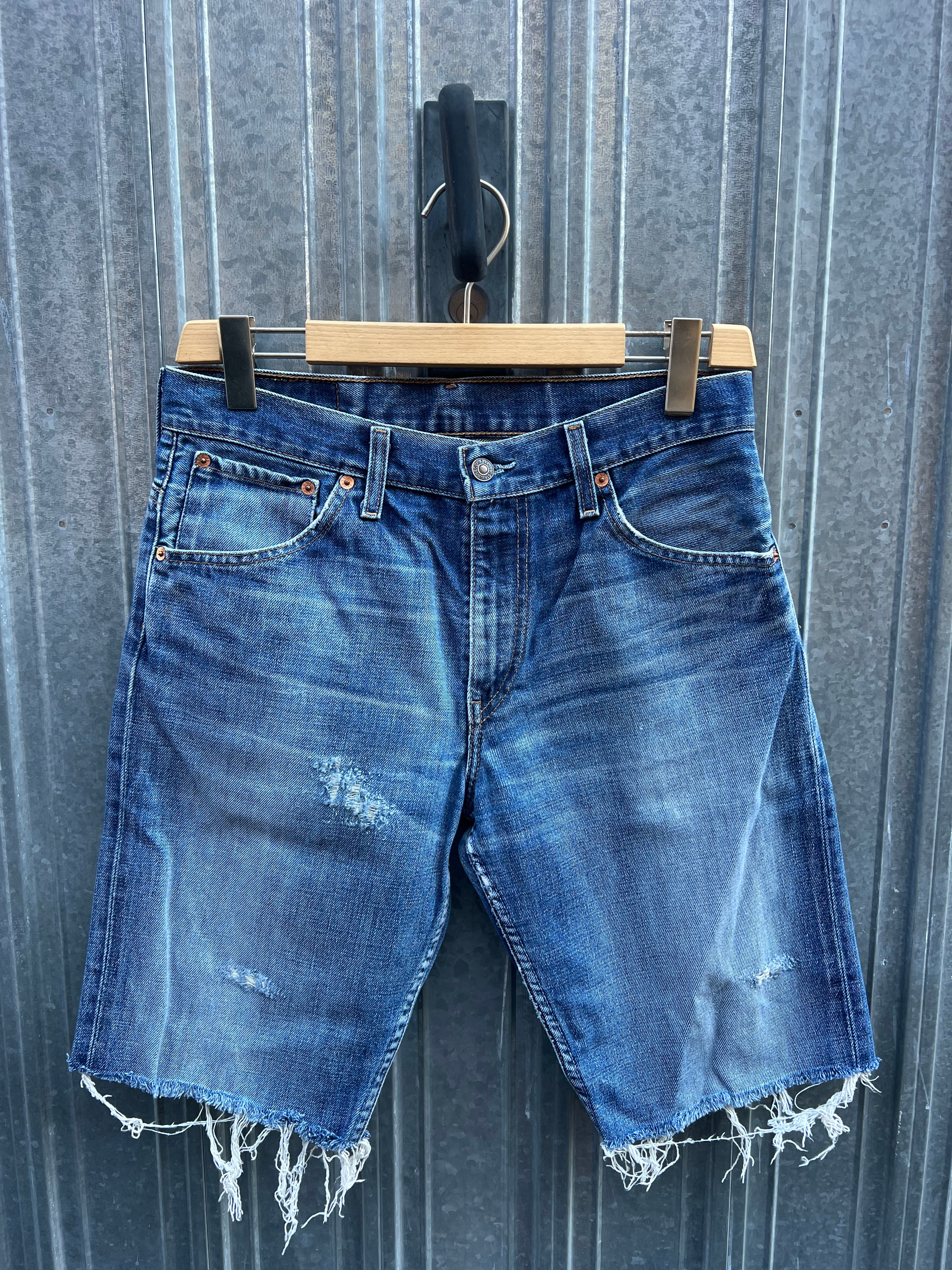 Short Levi’s 507 W30