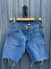 Short Levi’s 501 W31