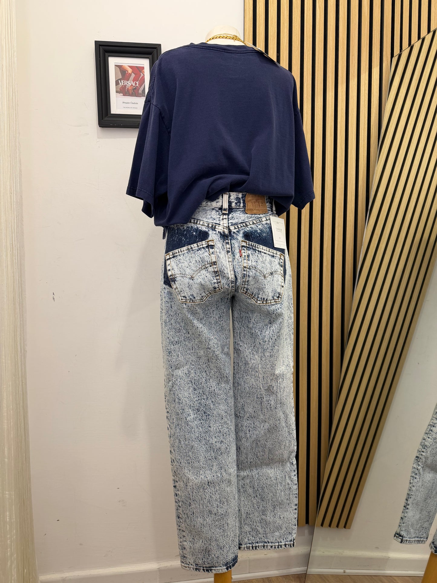 Jeans Levi's 701 Vintage Custom — Acid Wash con tasche spostate