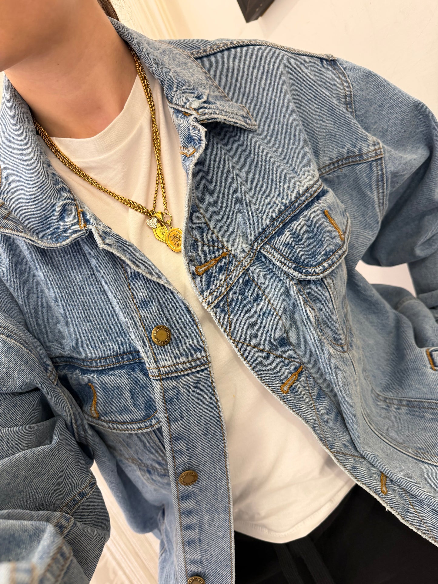 Wrangler Rugged Wear Denim Jacket – Light Wash Unisex Oversize