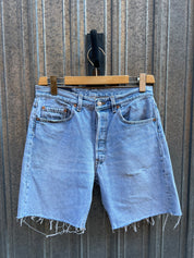 Short Levi’s 501 W32