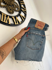 Short Levi’s 501 vintage W28